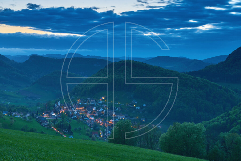 The village of Grindel at the blue hour.